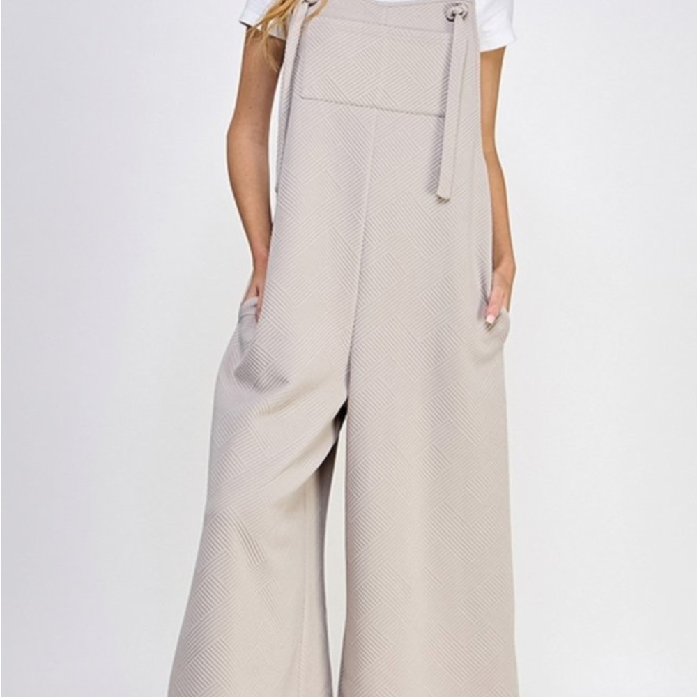 See and Be Seen Textured Cropped Overalls  Size Large